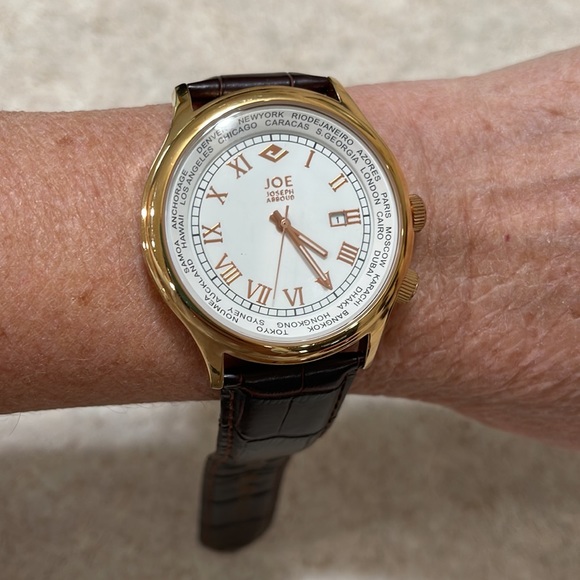 Joseph Abboud Other - MENS JOSEPH ABBOUD 44MM AROUND THE WORLD TIME PIECE WATCH & CROC EMBOSSED BAND